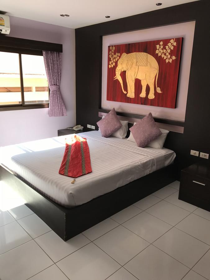 Zip Hotel & Restaurant Pattaya Buitenkant foto